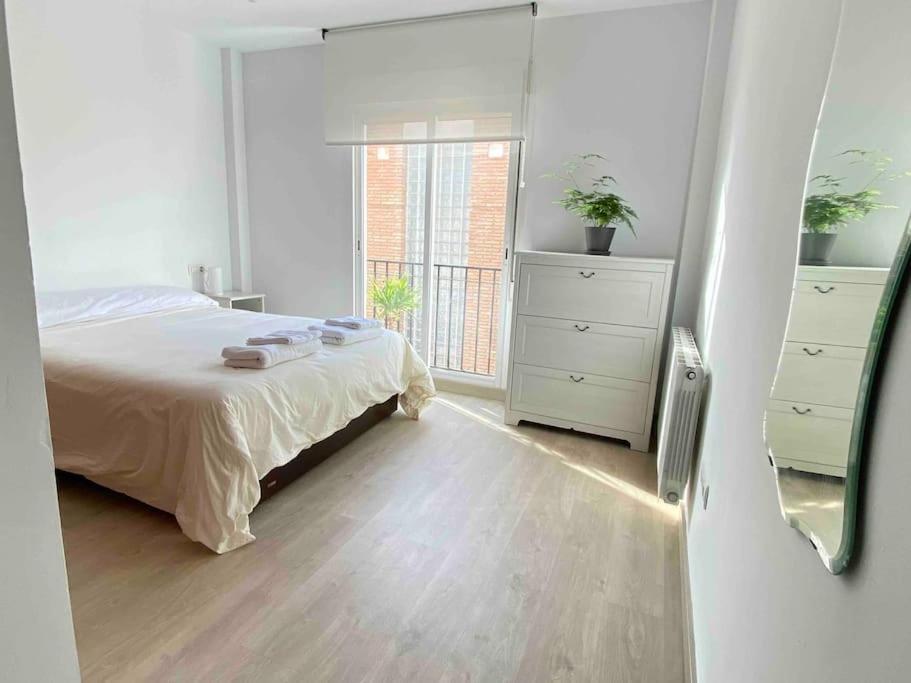 Casa Con Piscina Comunitaria En Albayzin Alto Villa Granada Bagian luar foto